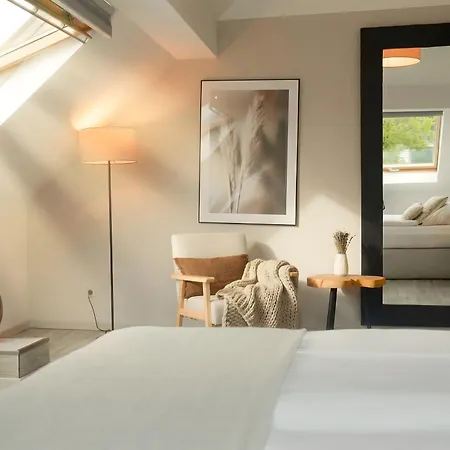 Milpau Bottrop1 - Zentrales, Modernes Design-apartment - Smart Tv, Nespresso, Fuer 4 Personen * 博特罗普